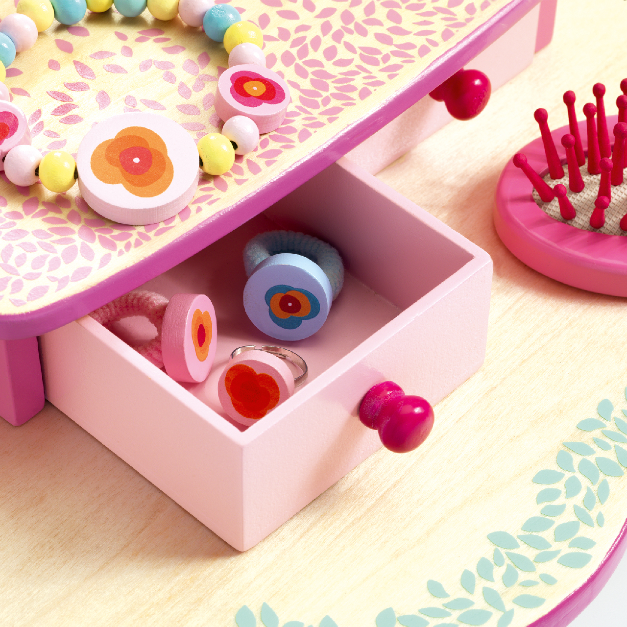 Szerepjáték - Flóra pipere asztala - Flora dressing table