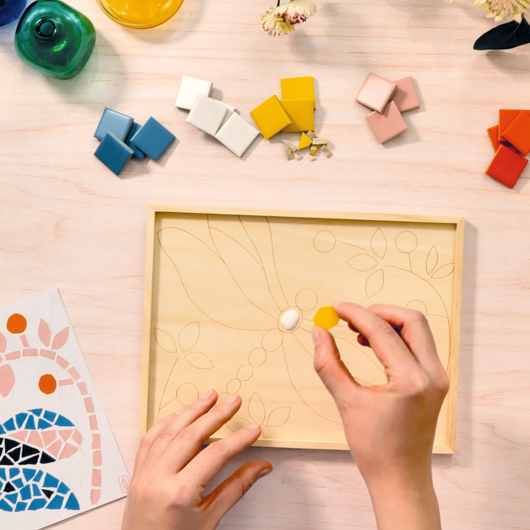 Műterem 72 - Mozaikkép, Szítakötő - Atelier 72, Mosaic